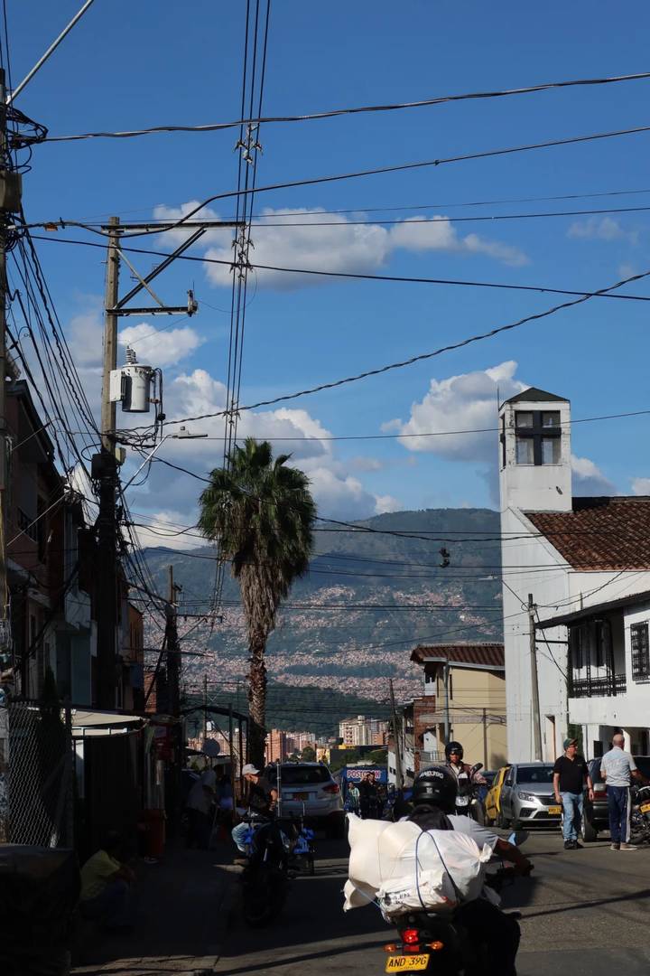 Medellin, Colombia: The Ultimate Lazy Traveler's City Guide for 2023