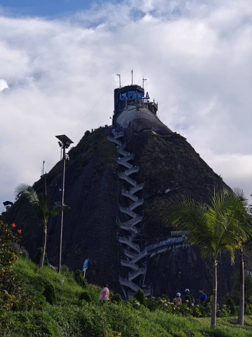 Medellin Hotel Booking Challenges During Holidays: No Rooms, No Bogota Tickets