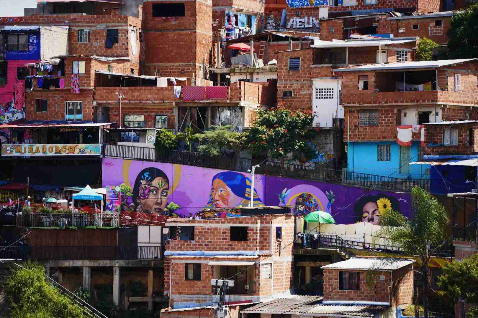 Medellin Travel Guide: Best Areas to Visit in Colombia 🇨🇴