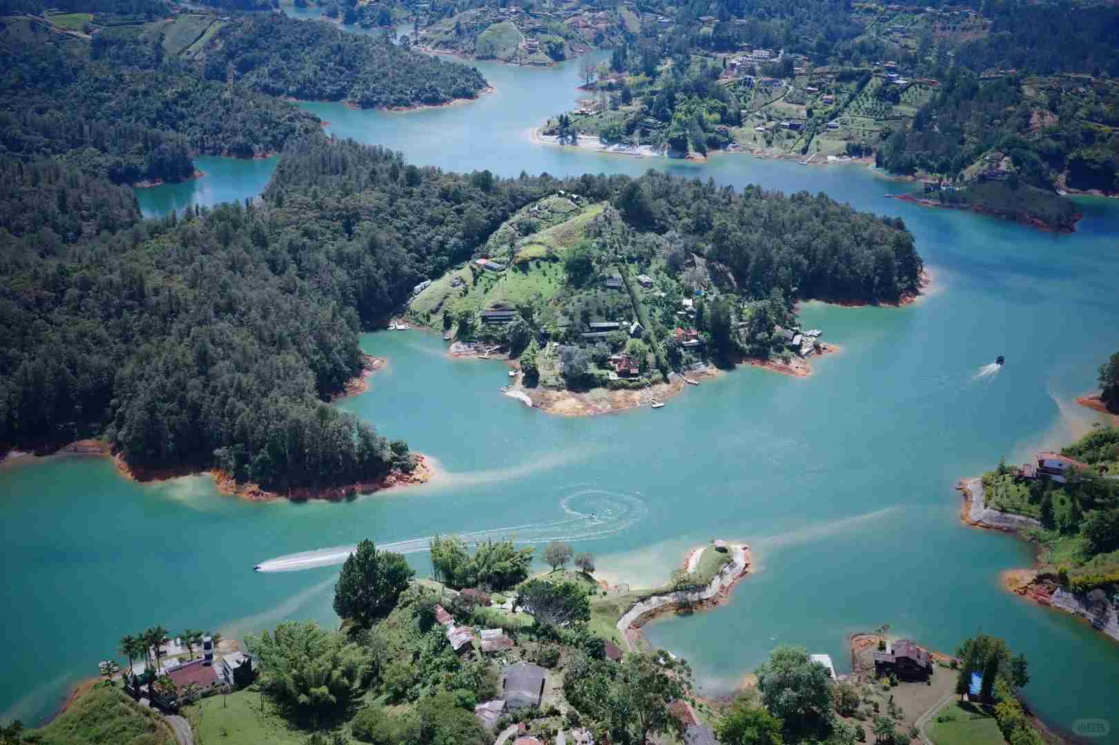 Medellin to Guatape Day Trip: Giant Rock, Colorful Houses, Escobar's Estate