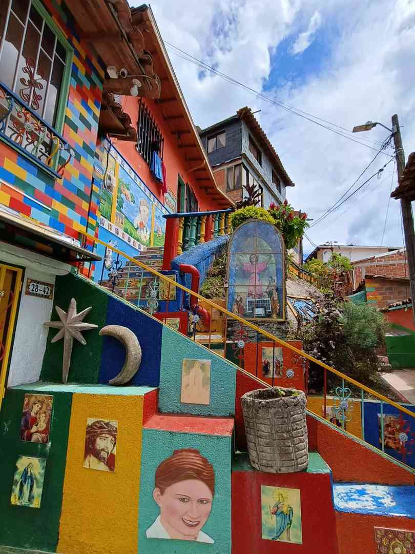 One-Day Medellin Tour: Explore Pablo Escobar's Hometown | Narcos Landmarks