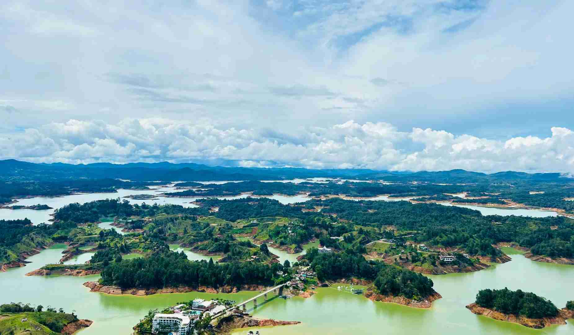One-day Trip to Guatapé from Medellín Colombia | Best Tour Guide