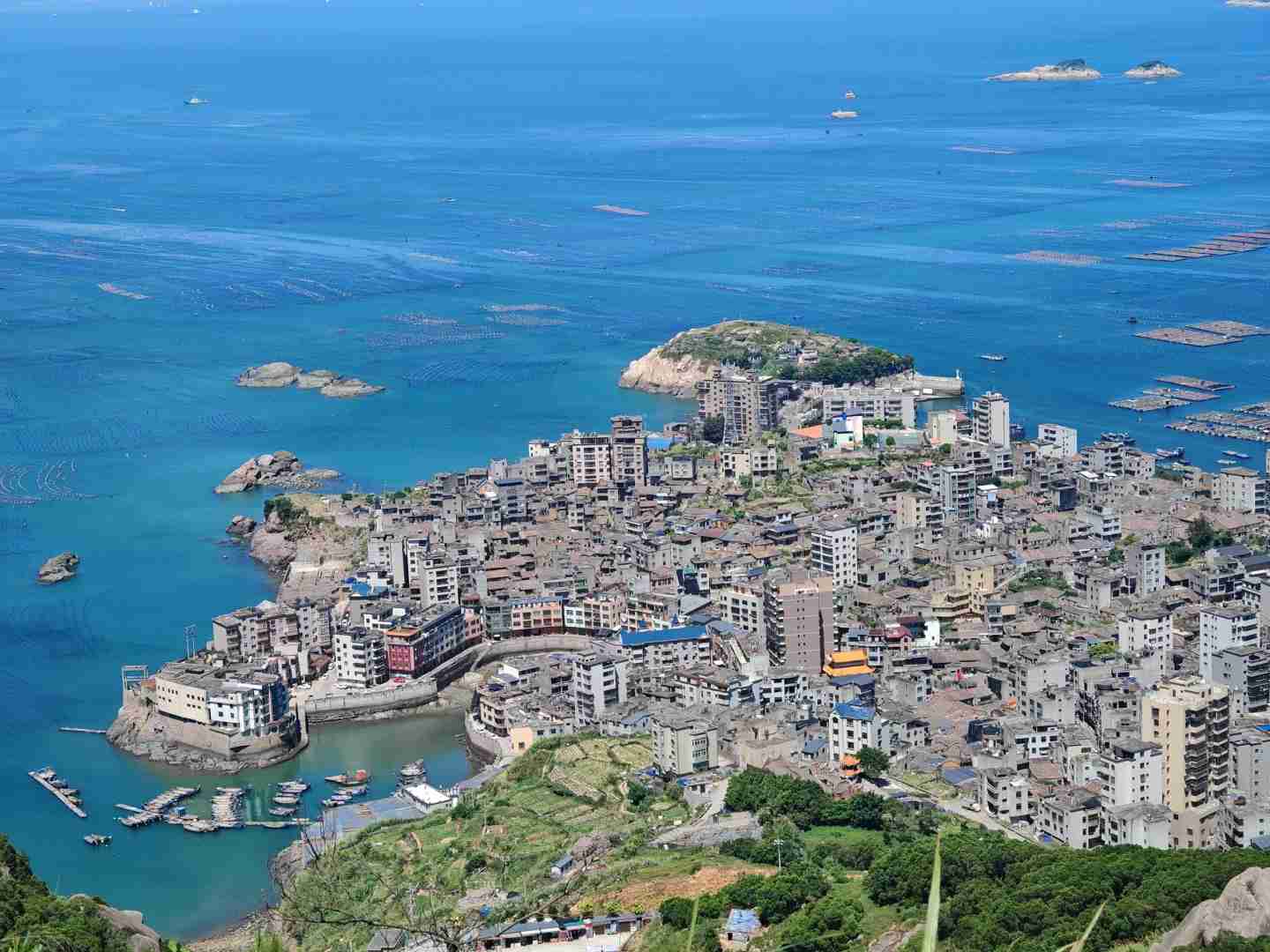 旗冠頂の村 | 福建の小さなリオデジャネイロ