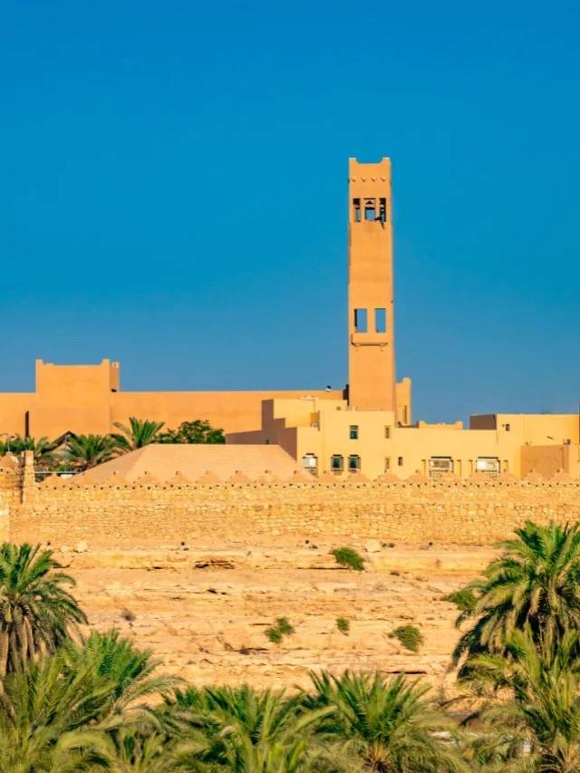 Riyadh Power Walking: 2-Day Travel Guide for Men Exploring the City
