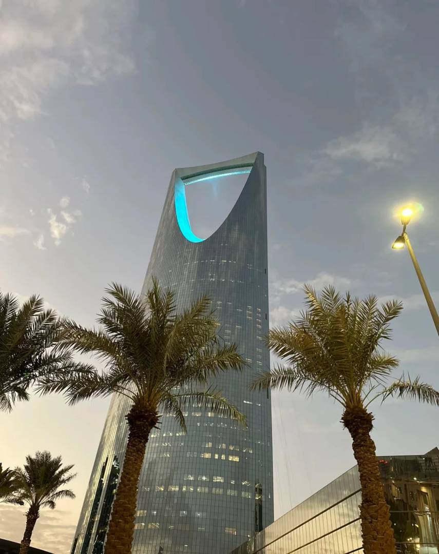 Riyadh Power Walking: 2-Day Travel Guide for Men Exploring the City