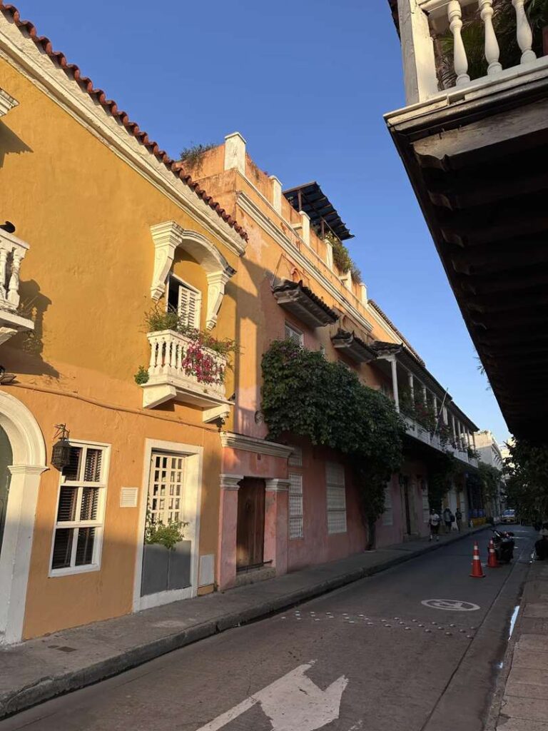Sailing Out of Cartagena: Discover Hidden Gems with Local Tours