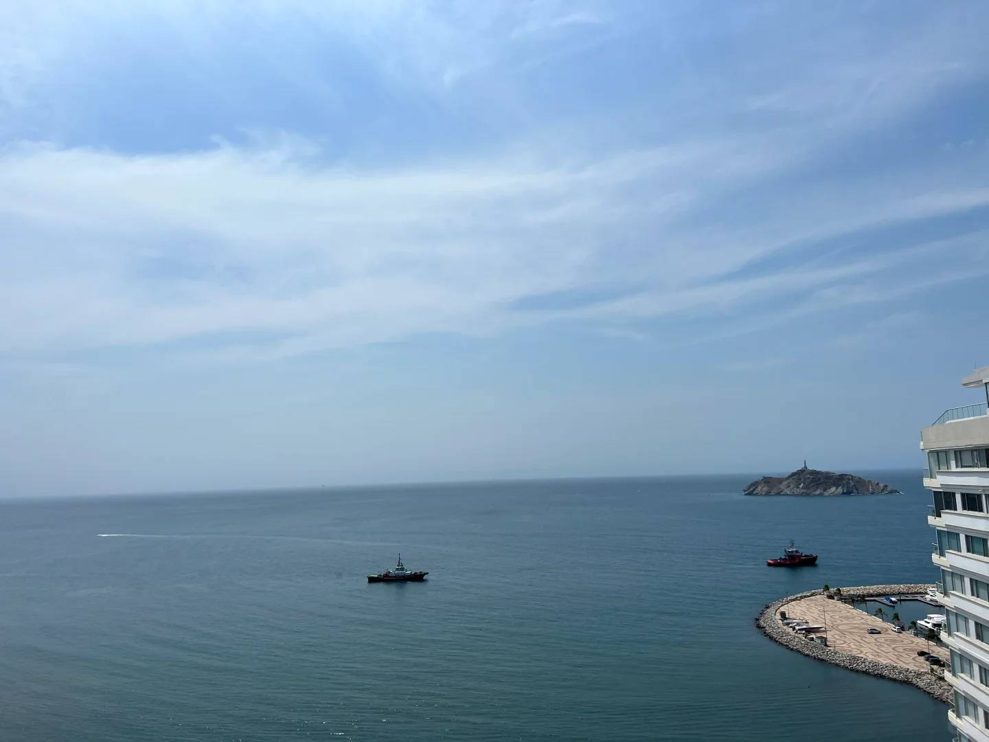 Santa Marta Hotels: Best Red and Black List for Travelers in Colombia