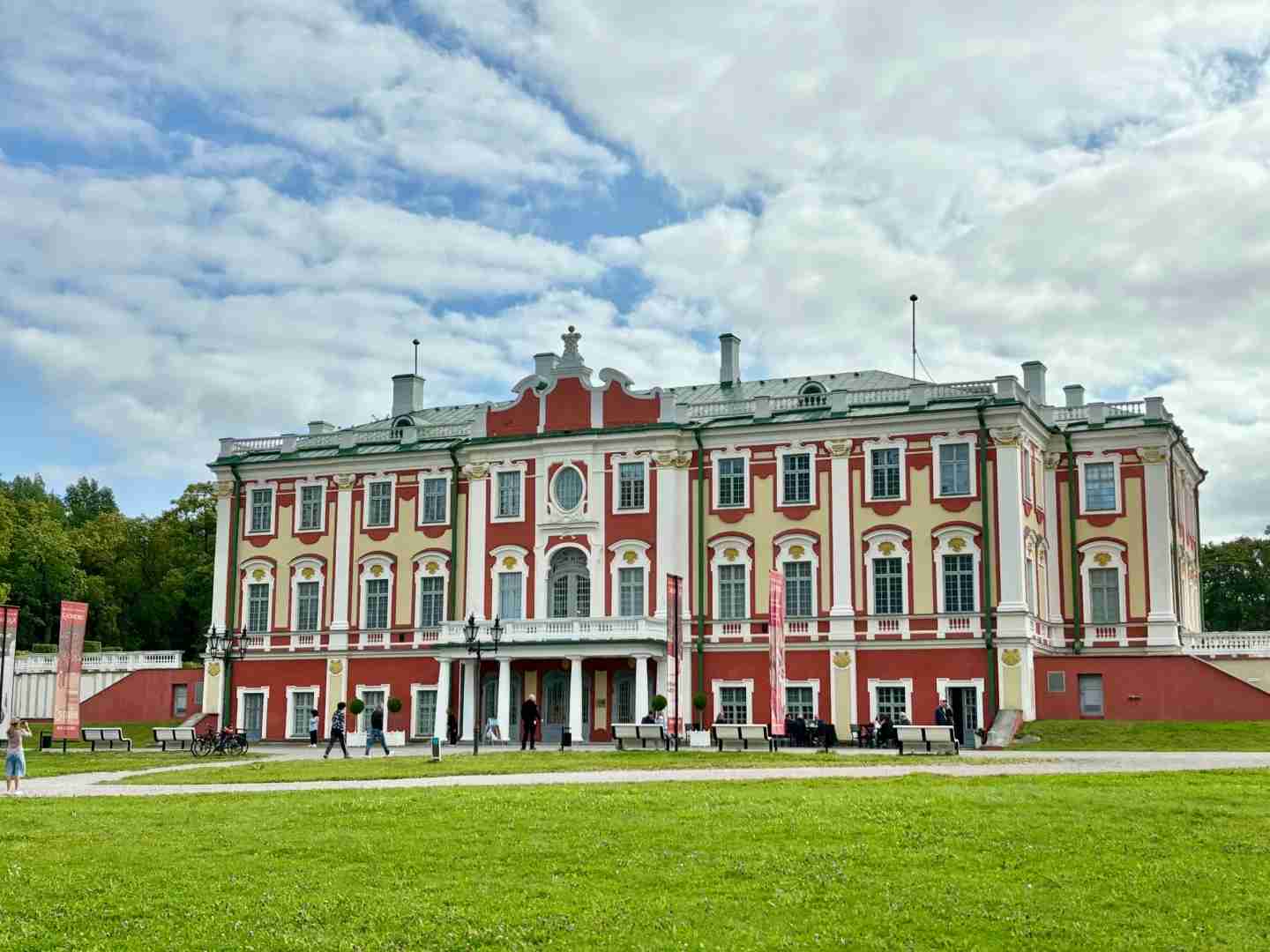 Tallinn, Estonia Travel Guide: Day 1 Exploration in the Capital
