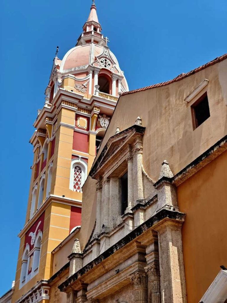 O Guia de Viagem Definitivo para Visitantes Primeiros em Cartagena