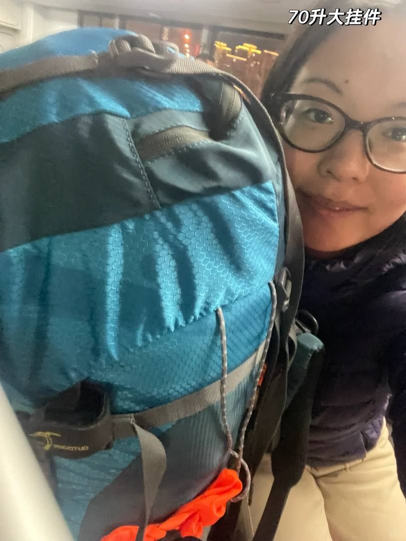Tips for Solo Female Travelers to Appear Confident and Self-Defensive