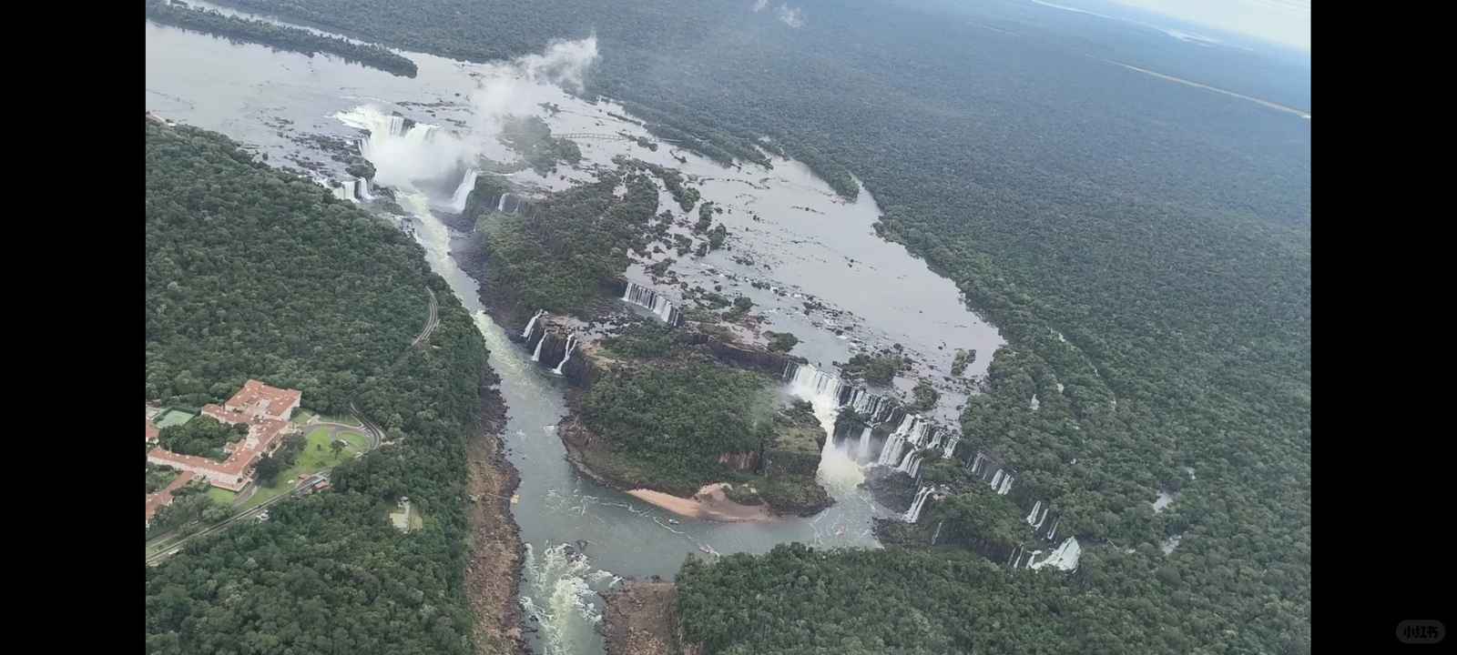 Tips for Visiting Iguazu Falls: What to Pack and Prepare #11/12