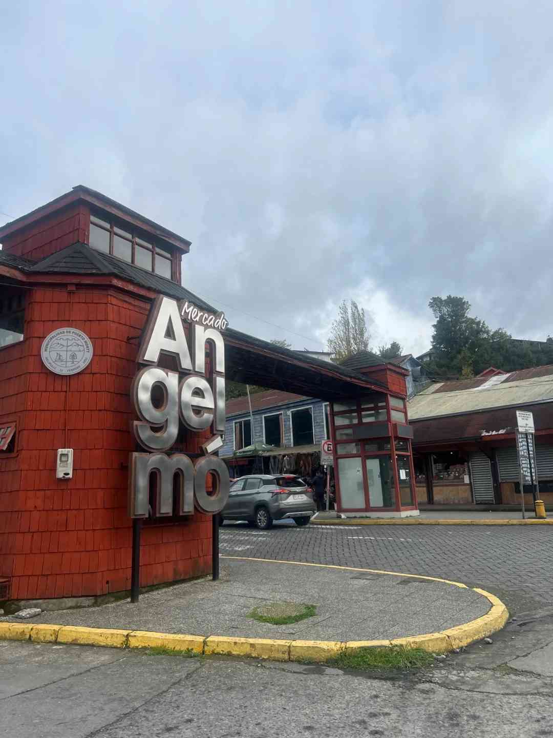 What's the Best Self-Guided Tour Route & Budget Tips for Puerto Montt & Puerto Varas?