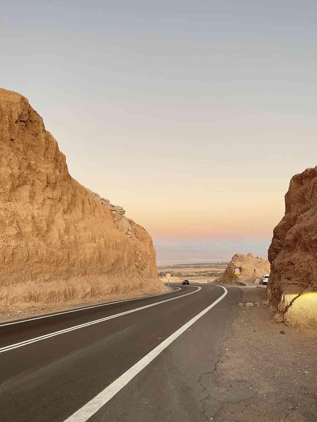 What's the Best Self-Guided Tour Route for Budget Travel in San Pedro de Atacama?