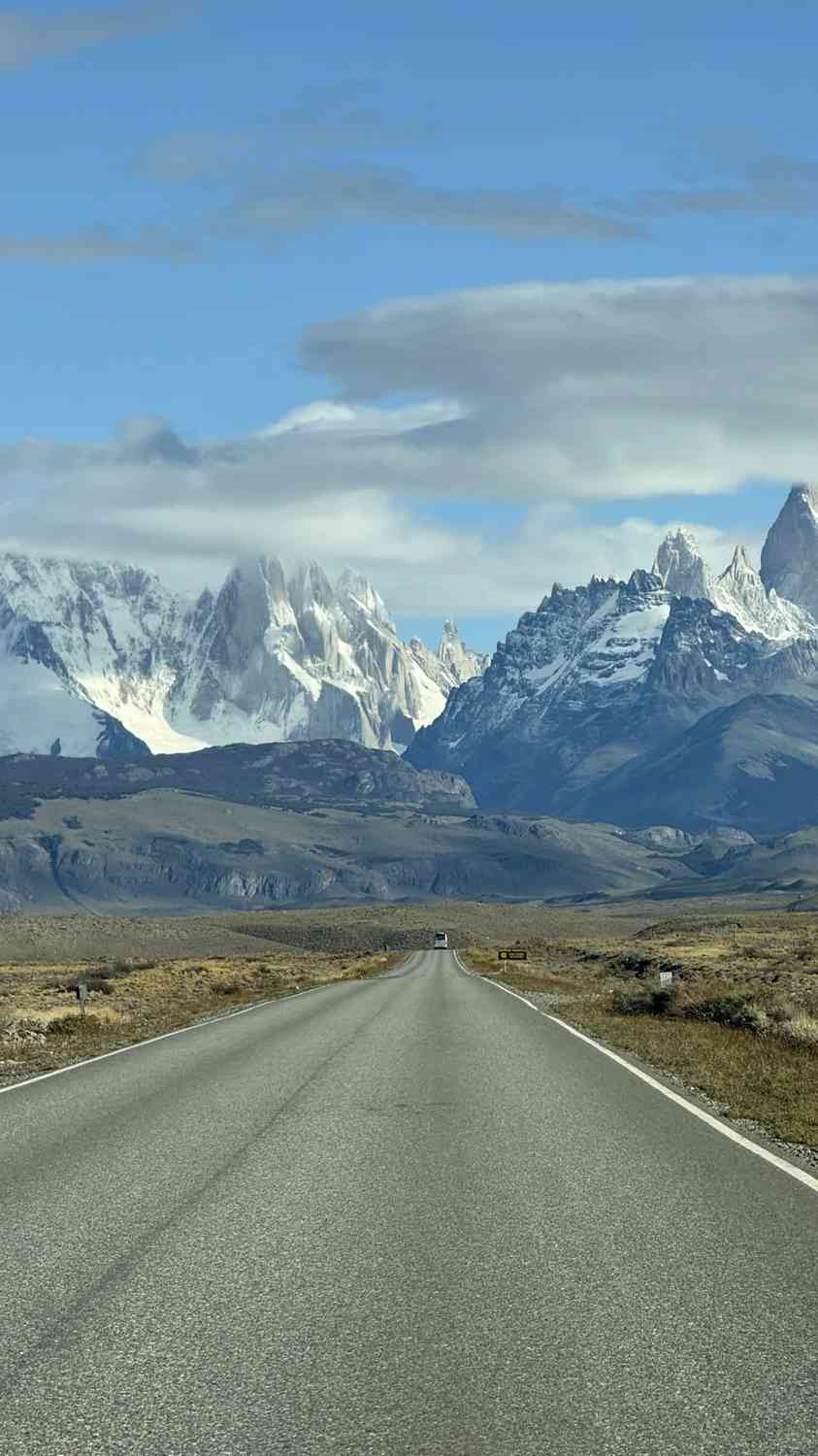 What's the Best Self-Guided Tour Route for Budget Travel in Patagonia?