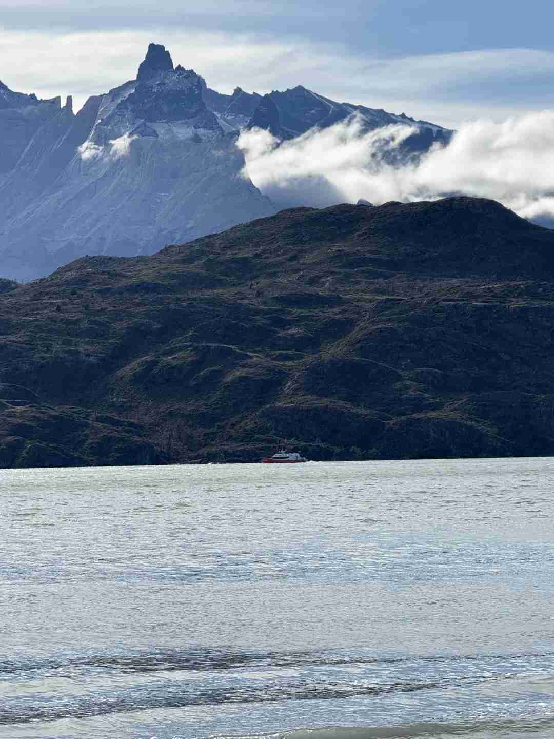 What's the Best Self-Guided Tour Route for Budget Travel in Patagonia?