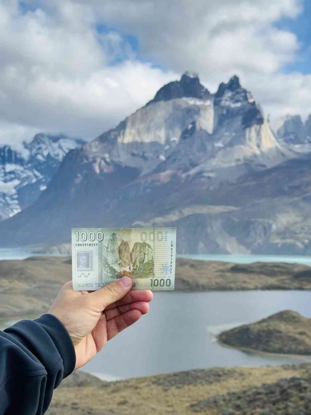 What's the Best Self-Guided Tour Route for Torres del Paine on a Budget?