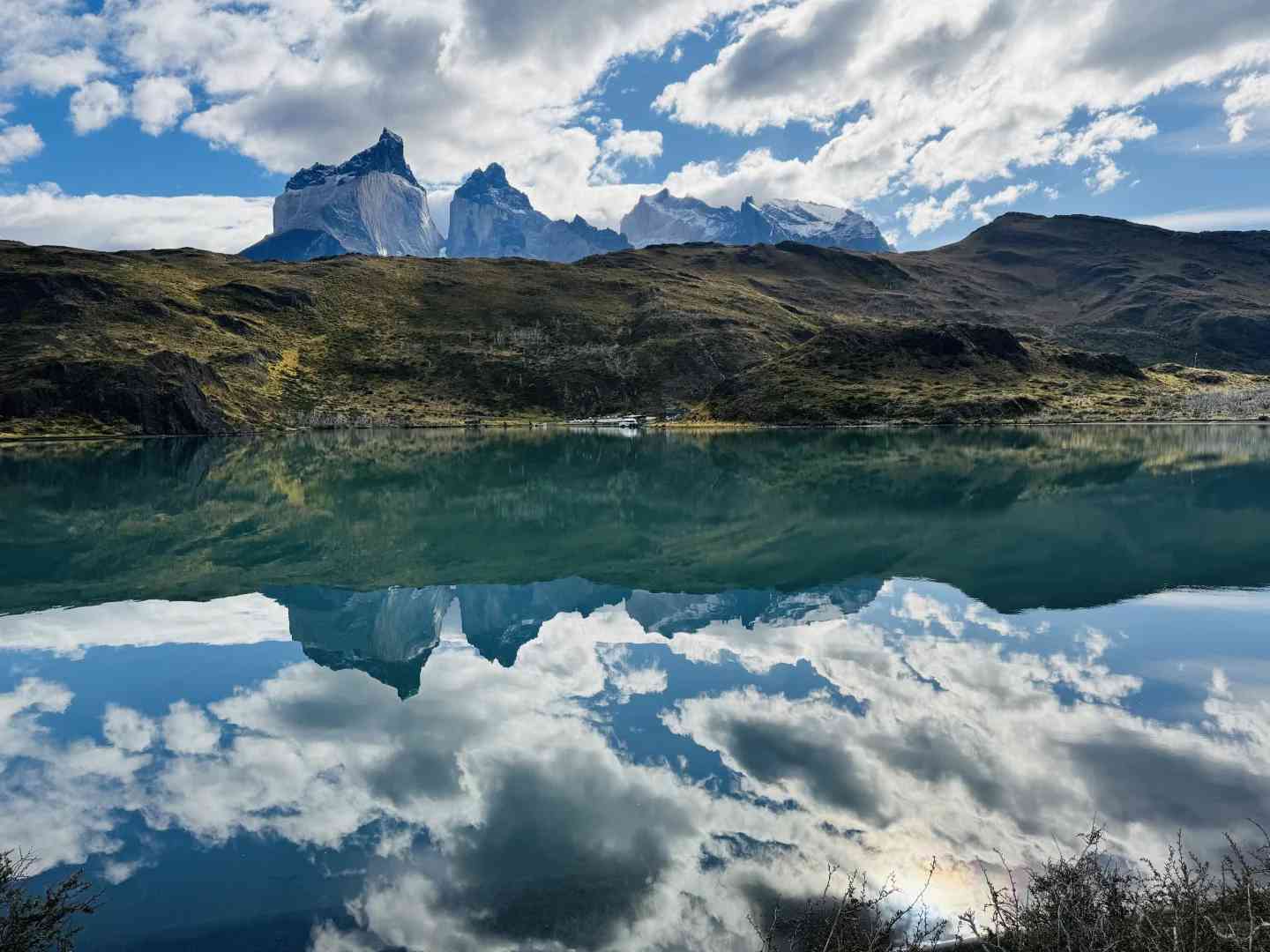 What's the Best Self-Guided Tour Route for Torres del Paine on a Budget?