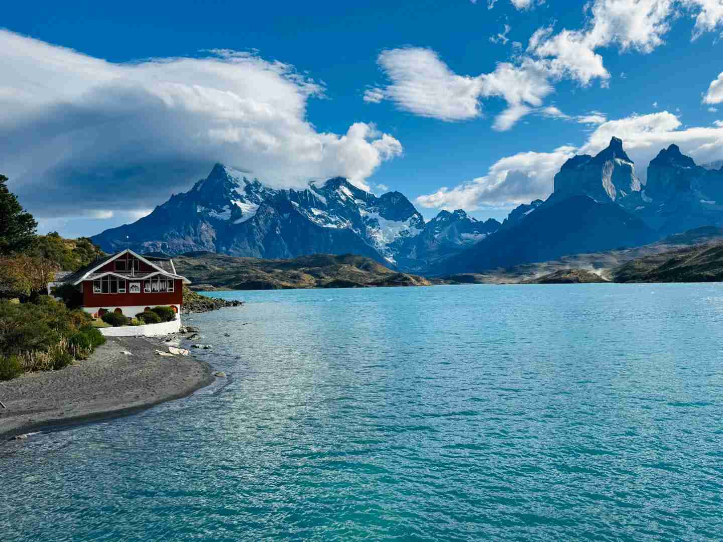 What's the Best Self-Guided Tour Route for Torres del Paine on a Budget?