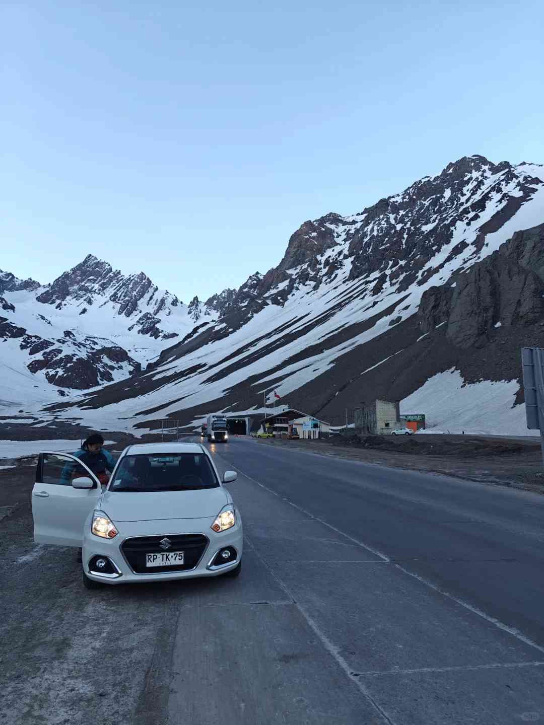 What's the Best Self-Guided Tour Route for Crossing the Argentina-Chile Border on a Budget?