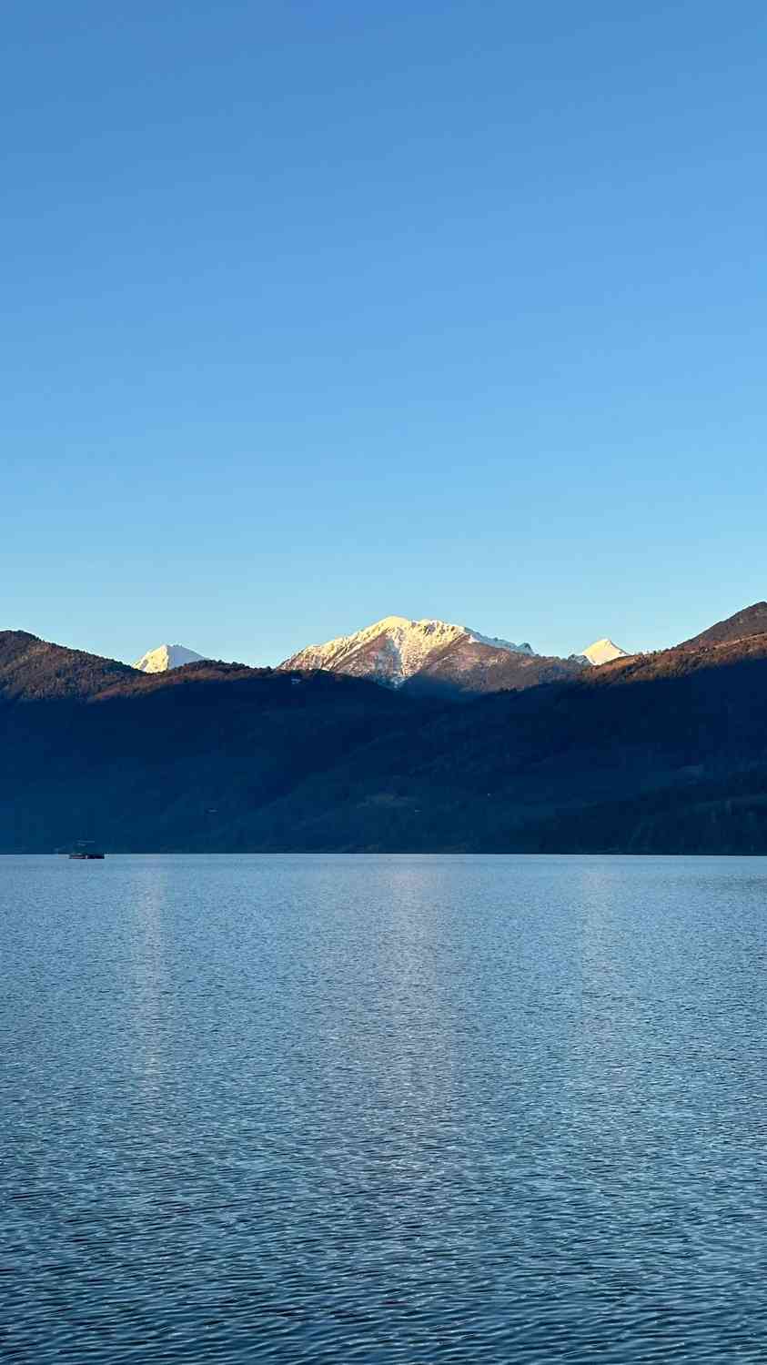 What's the Best Self-Guided Tour Route in Pucon for Budget Travelers?