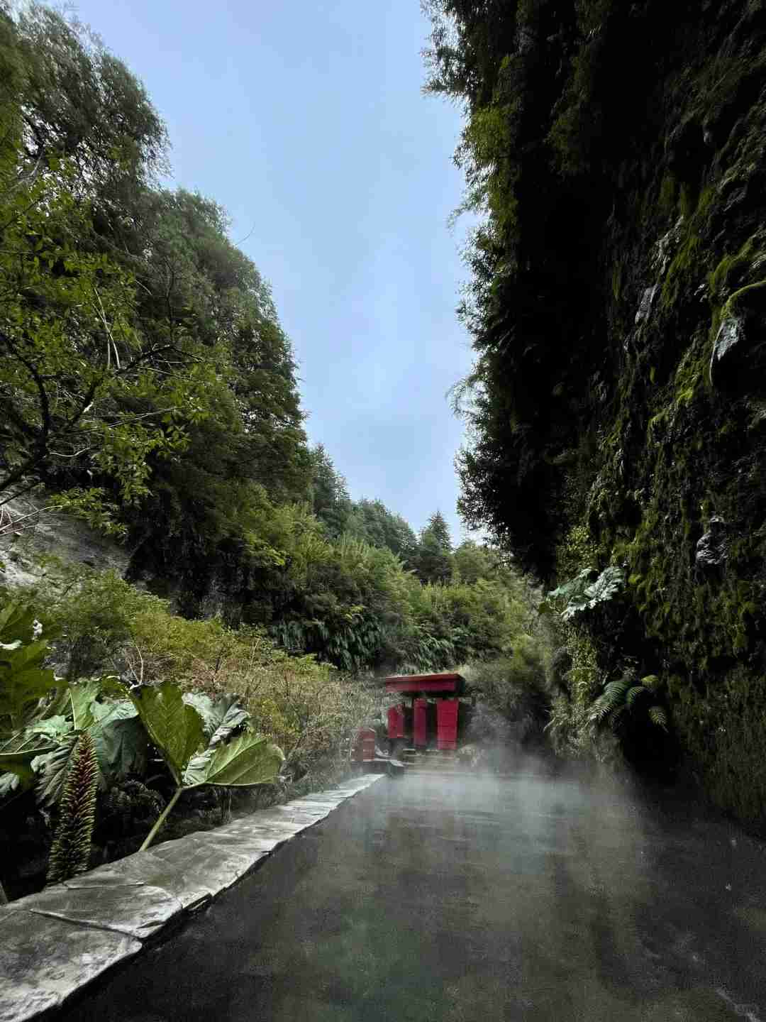 What's the Best Self-Guided Tour Route in Pucon for Budget Travelers?