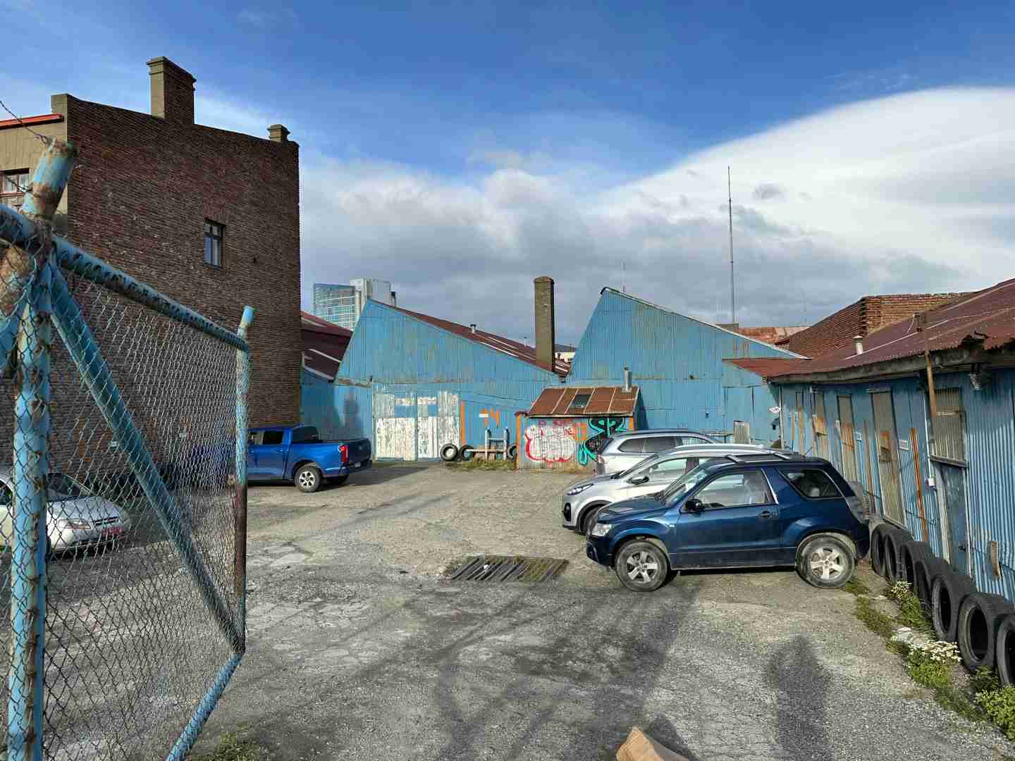 What's the Best Self-Guided Tour for Clear Skies and Rainbows in Punta Arenas?