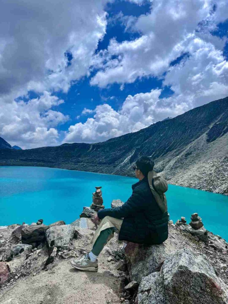 Explore Hiking in Peru: Complete Guide to Huallas Trekking Routes Near Laguna Rocotuyo