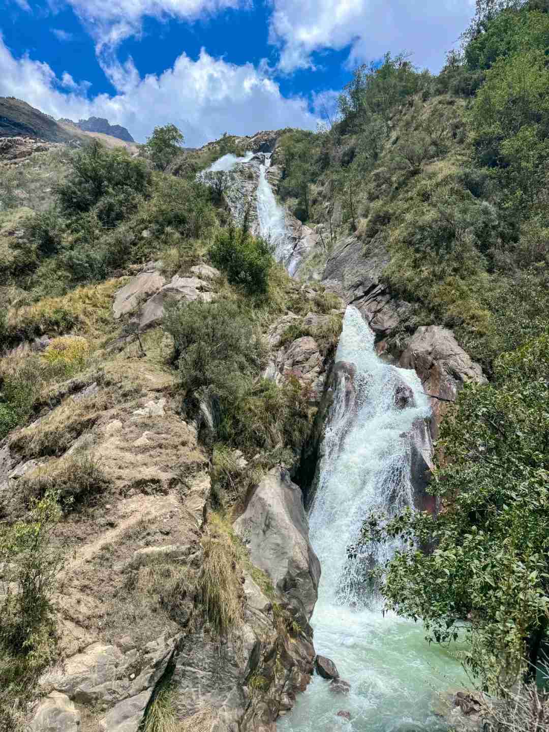 Perus Hiking-Abenteuer: Voller Reiseführer zu den Huallas-Wanderwegen bei Laguna Rocotuyo