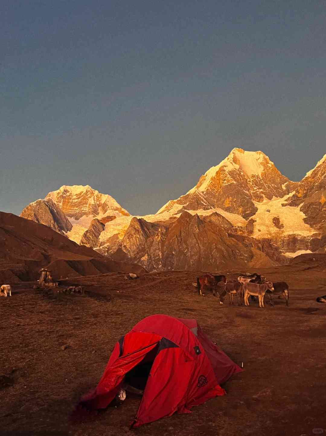 Explorer l'itinéraire du Huayhuash : randonnée de 8 jours dans les Andes du Pérou