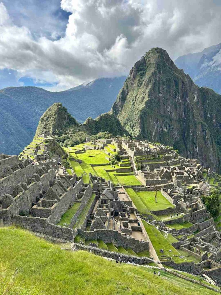 Exploring the Lost Inca City: Machu Picchu, Peru’s Ancient Wonder
