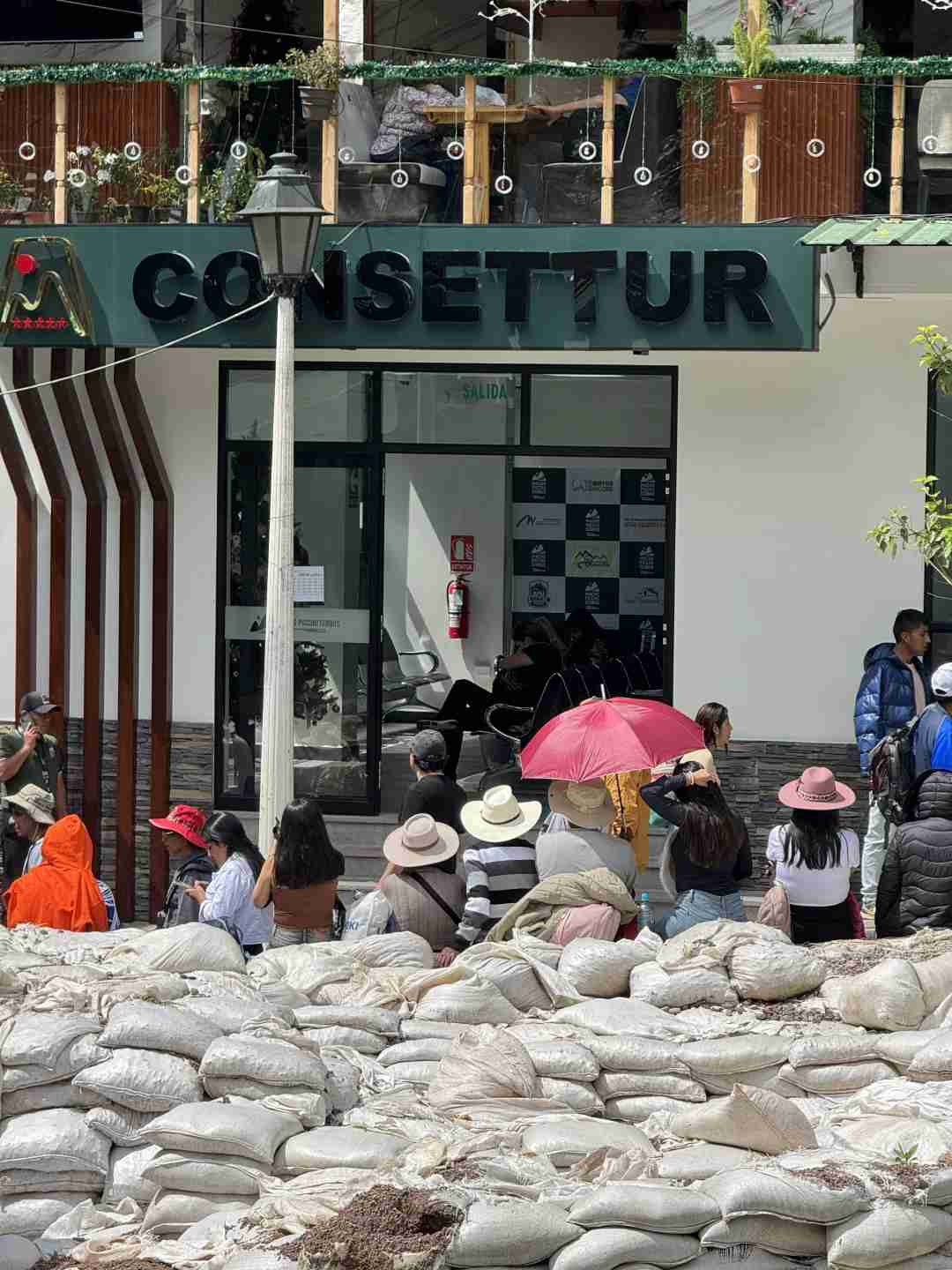 Ultimate Guide: Bus and Train to Machu Picchu from Cusco