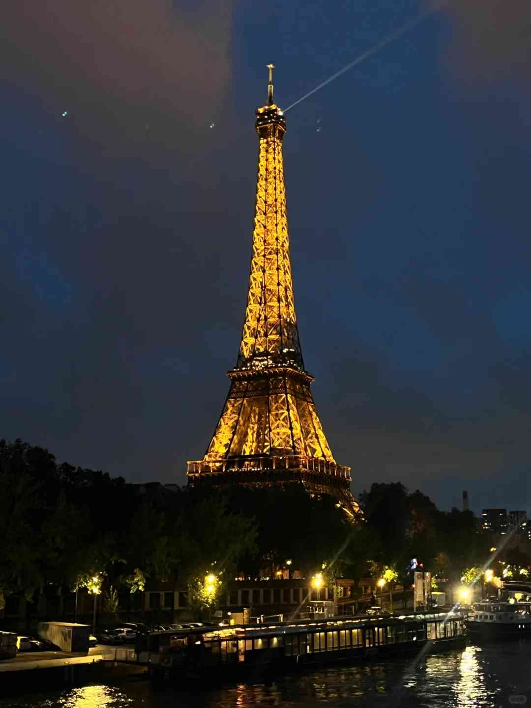 Itinéraire à Paris en une journée : comment visiter la Tour Eiffel, le Louvre et les principales attractions de manière efficace