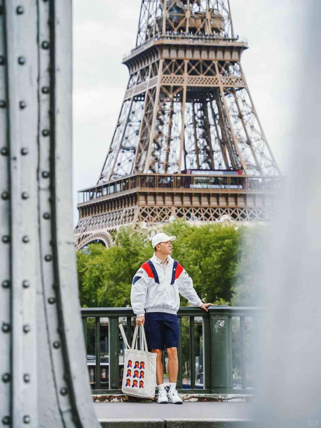 Découvrez des trésors cachés : Des itinéraires parisiens détendus en dehors des musées bondés pour des expériences authentiques locales