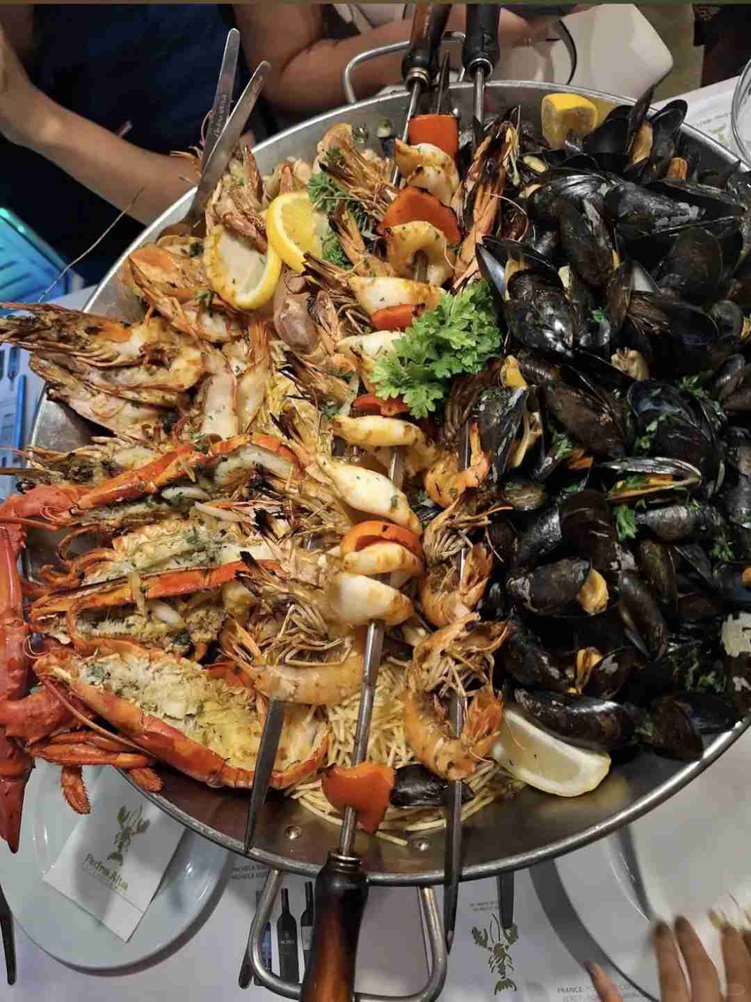 Découvrez les meilleurs fruits de mer abordables à Paris : les plats les plus économiques à essayer lors de votre prochaine visite