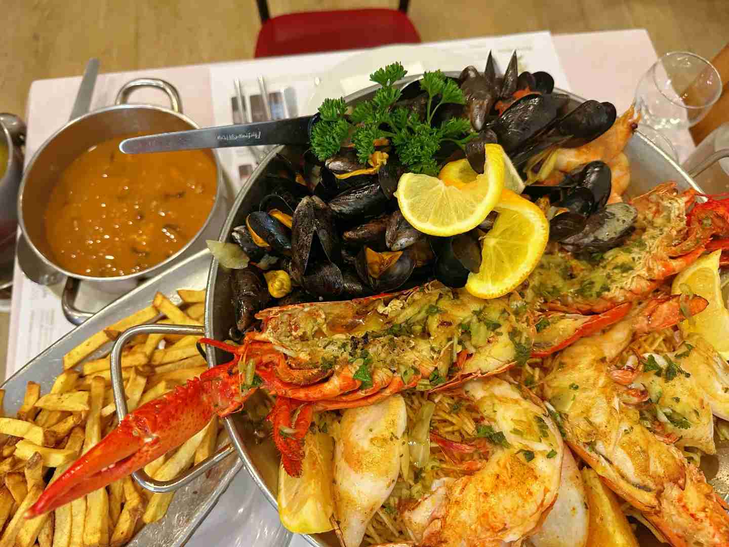 Découvrez les meilleurs fruits de mer abordables à Paris : les plats les plus économiques à essayer lors de votre prochaine visite