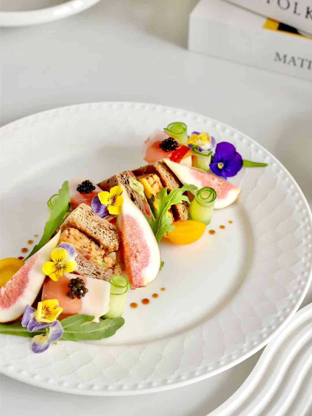 Fontainebleau Sandwich Art: Step-by-Step Guide to Creating Colorful Culinary Masterpieces with Fresh Ingredients