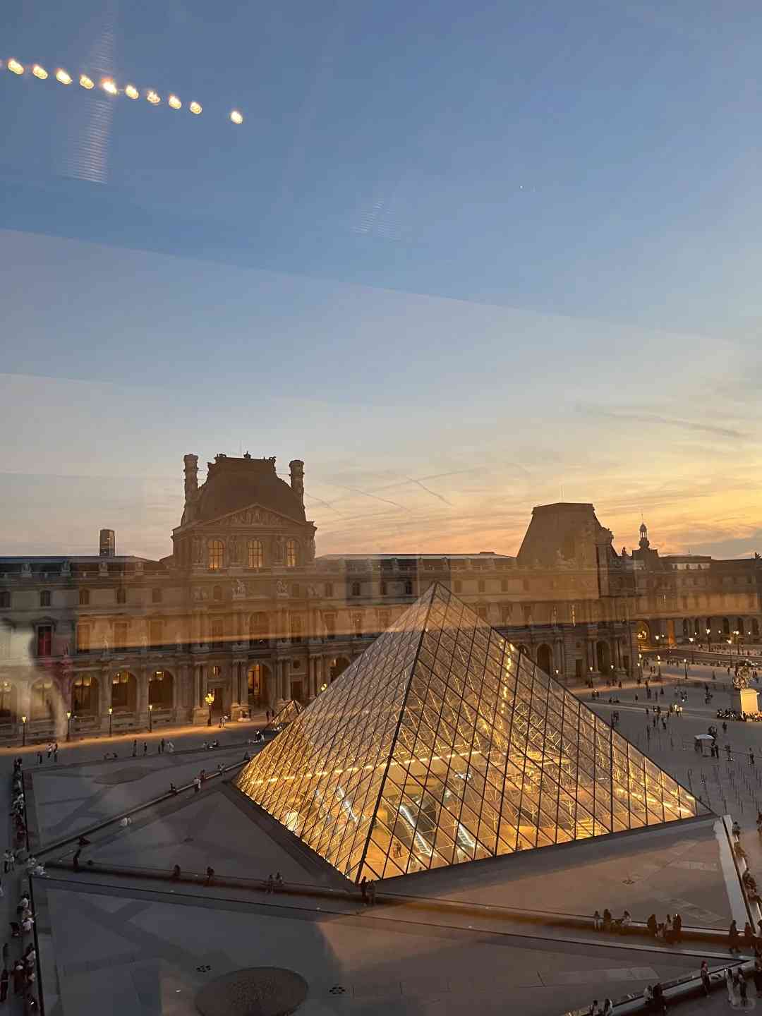 Minuit au Louvre : un guide complet pour visiter le musée du Louvre la nuit