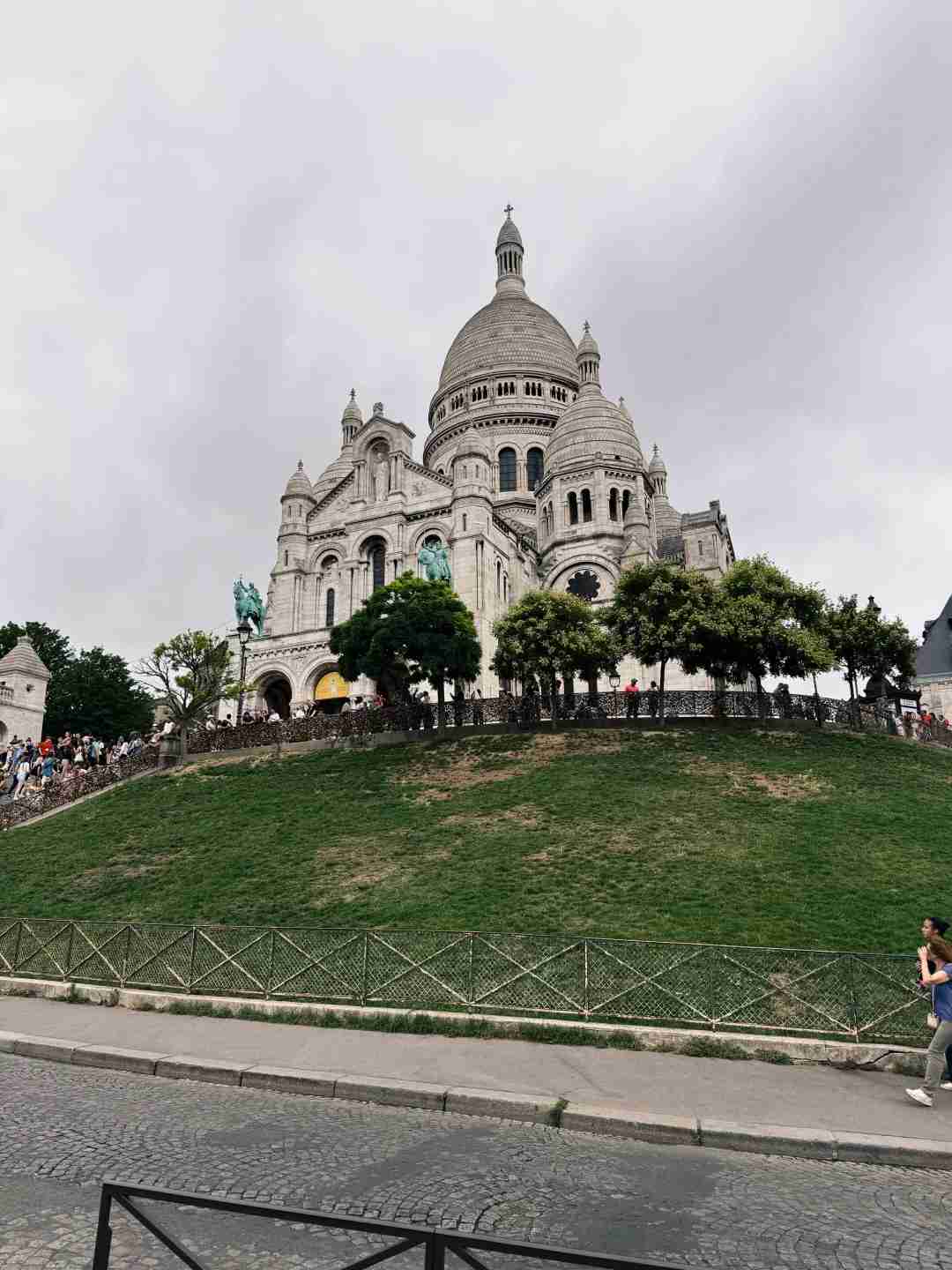 Guide ultime pour la basilique du Sacré-Cœur : histoire, billets et meilleurs endroits pour de belles photos