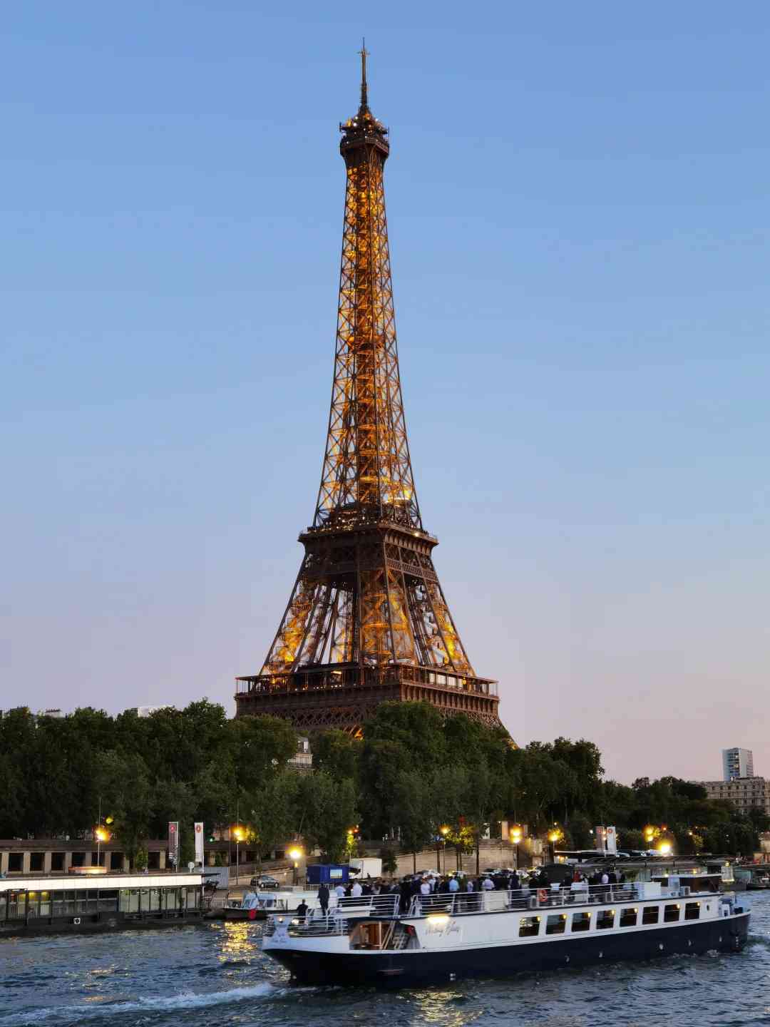 Guide ultime des meilleurs endroits pour prendre des photos de la Tour...