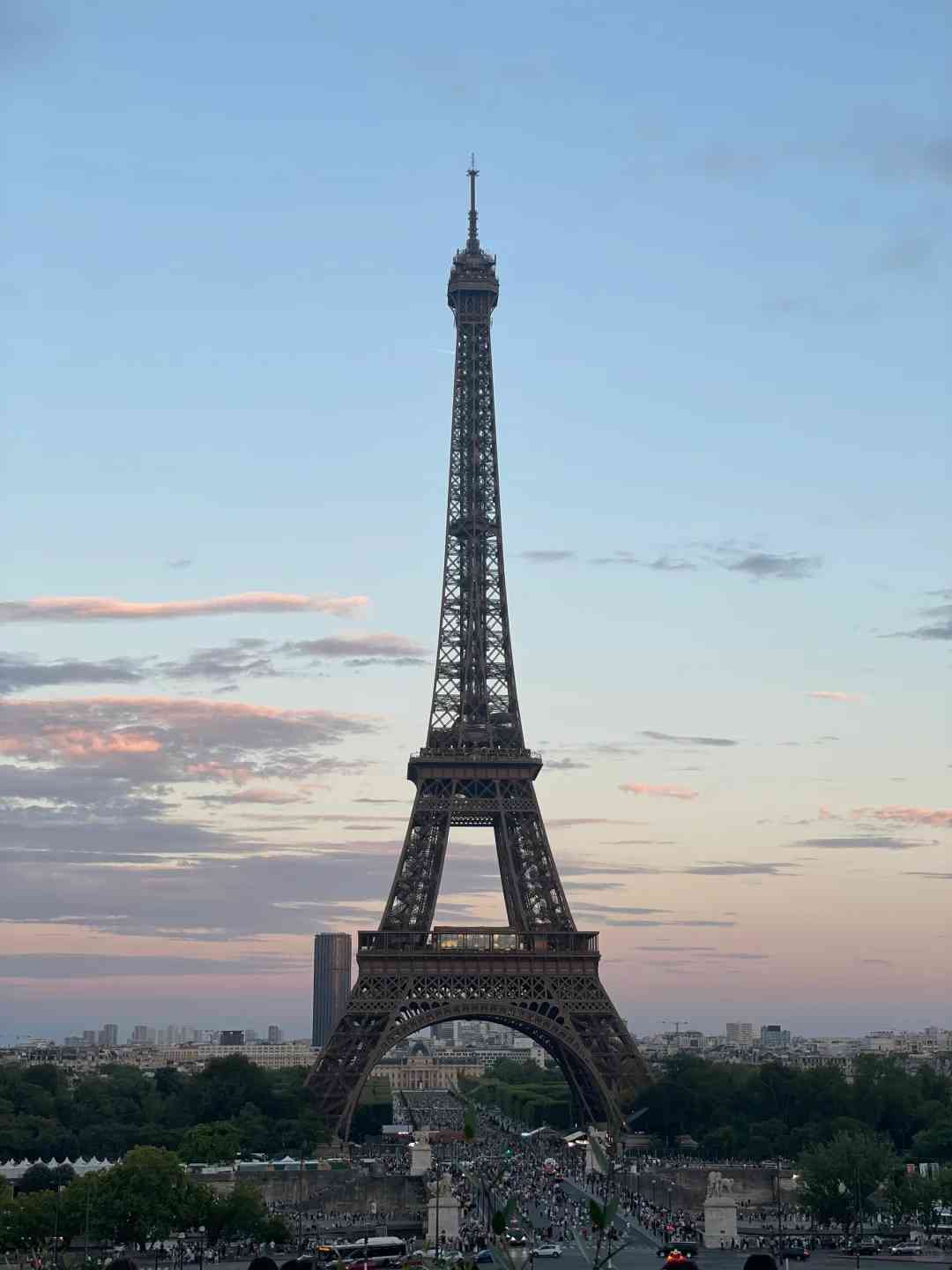 Dernière journée à Paris : visite de la cathédrale Notre-Dame, du Palais Garnier, du musée du Louvre et de la tour Eiffel